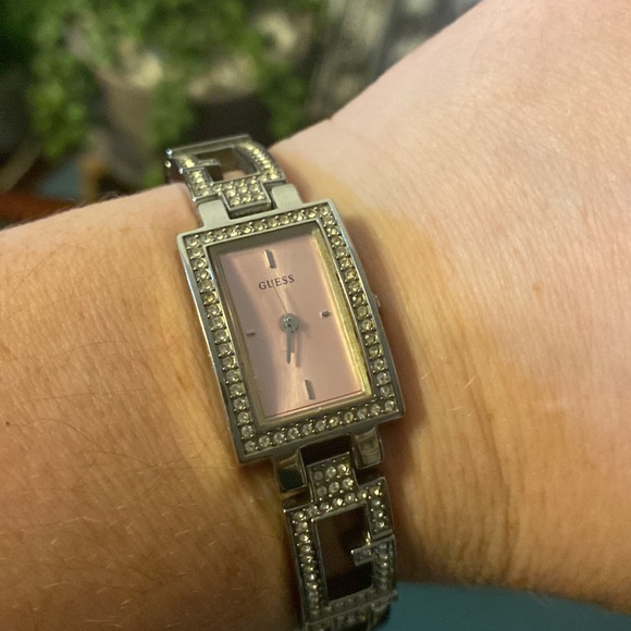 Guess ladies watch. - Picture 6 of 6